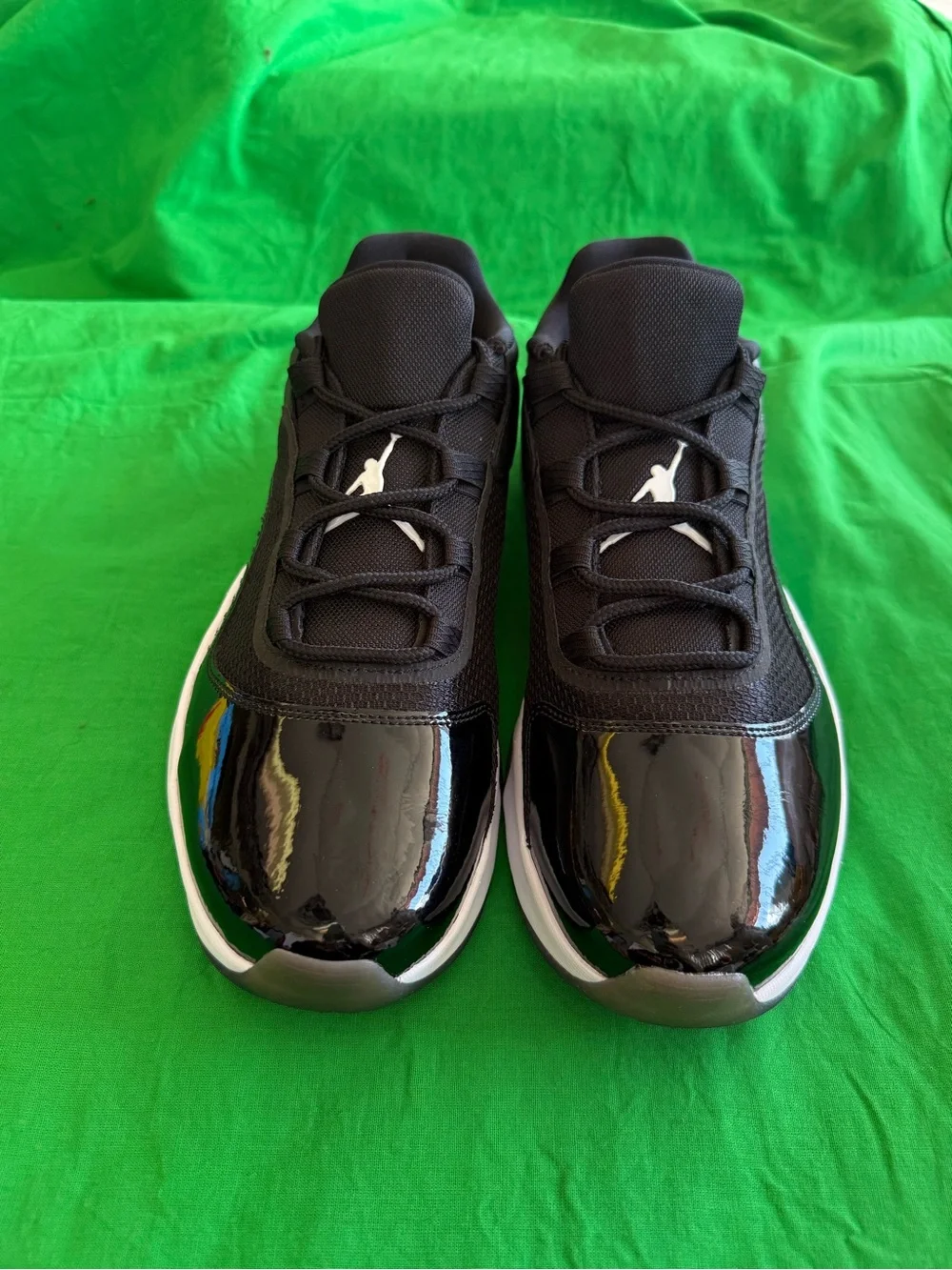 “SIZE 11.5” MENS Jordan 11 CMFT Low Black White
